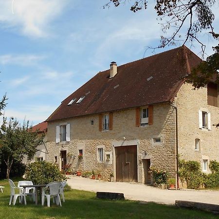 La Ferme De Montard Bed & Breakfast Montmorot Dış mekan fotoğraf